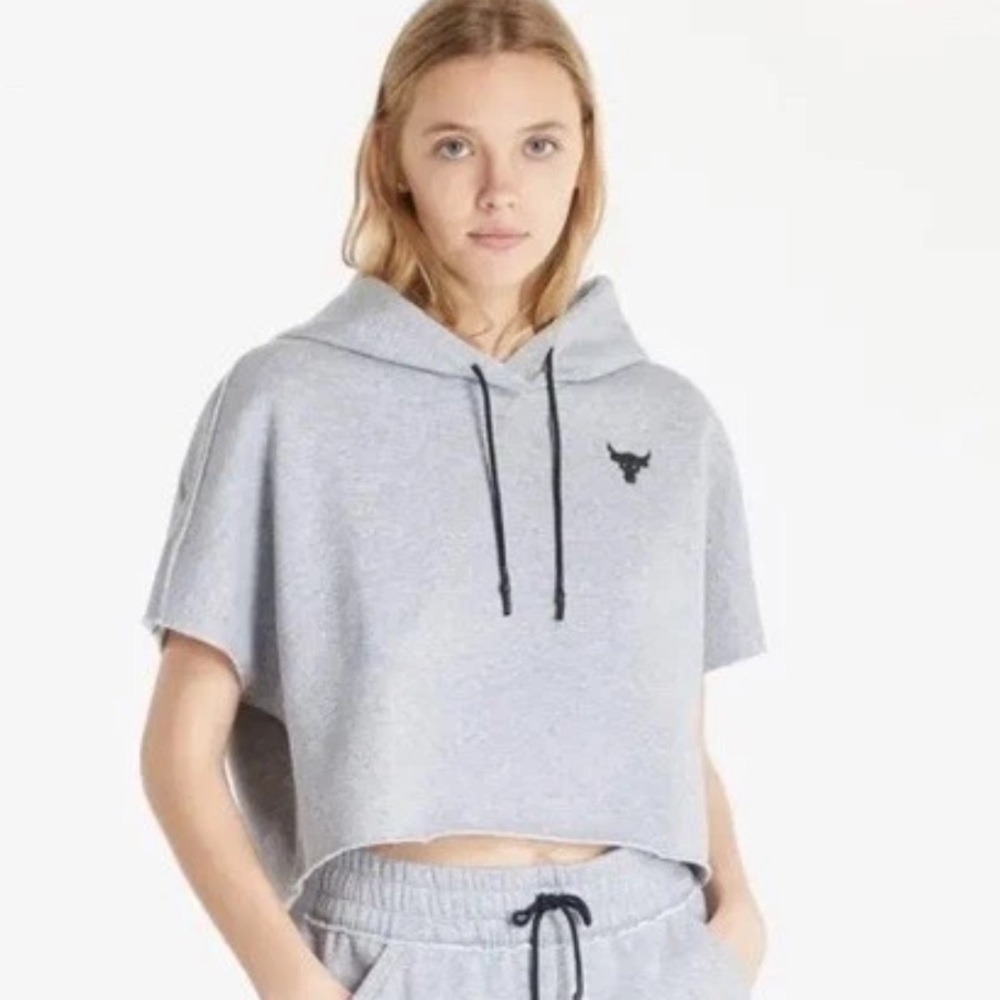 🌻Under Armour Project Rock hoodie in Gray Cropped Women's Size Medium